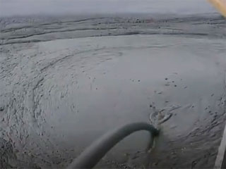 路(lù)橋發泡混凝土(tǔ)橋頭回填